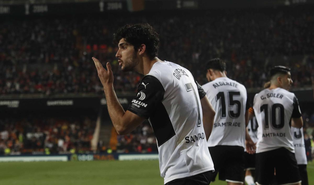 Guedes marcó el gol que clasificó al Valencia para la final de la Copa del Rey