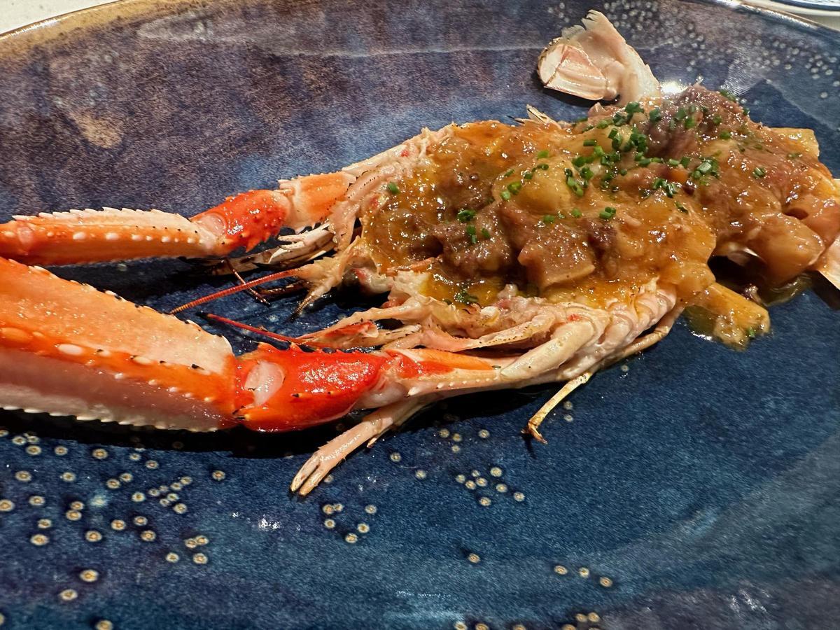 Cigala con guiso de cap i pota