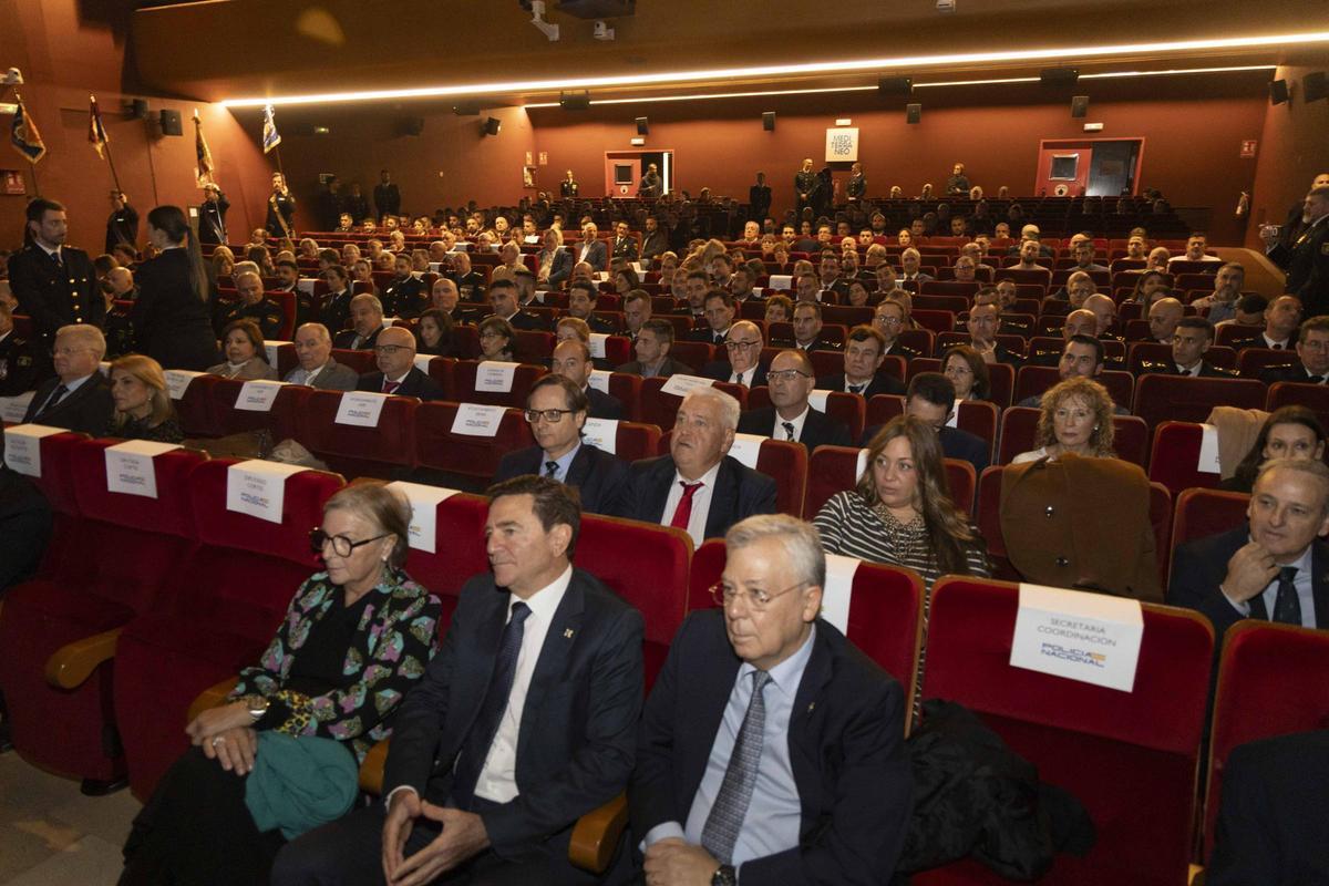 La Policía Nacional conmemora en Alicante el 202 aniversario de su creación