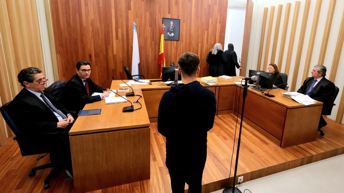 Juicio al conductor novel por el accidente mortal de Candeán.