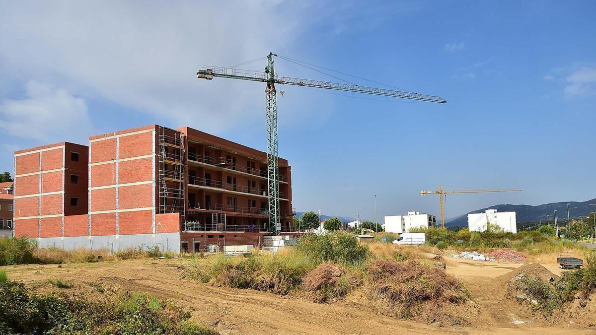 Imágenes de la zona donde se construirán 26 viviendas protegidas en Plasencia
