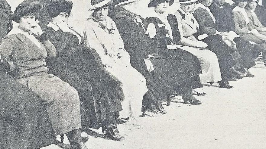 El aristocrático Lawn Tennis Club acogió la exposición individual de Barradas en Zaragoza, en diciembre de 1915.