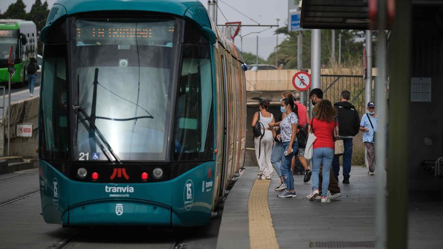 El polvo de sílice del tranvía de Tenerife llega al Congreso a través de una PNL de Sumar
