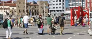 Gijón pone el freno a las viviendas de uso turístico y suspende la concesión de nuevas licencias