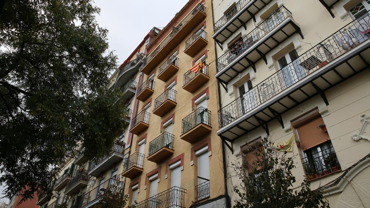 Edificios situados en el barrio de Sants de Barcelona