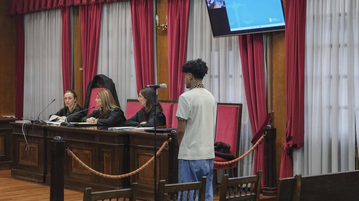 El agresor, la semana pasada, en el juicio en la Audiencia Provincial de Ourense.