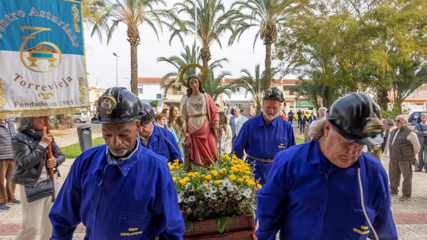 La Asturias minera de Torrevieja se hermana con el concejo de Valdés en sus fiestas de Santa Bárbara