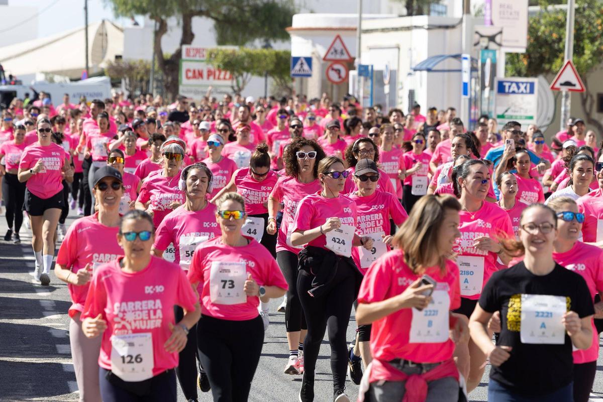 Mira todas las fotos de la Cursa per la Dona en Ibiza Mira todas las fotos de la Cursa per la Dona en Ibiza