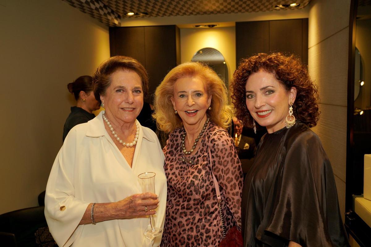 Mayren Beneyto, Begoña Marfil y su madre.