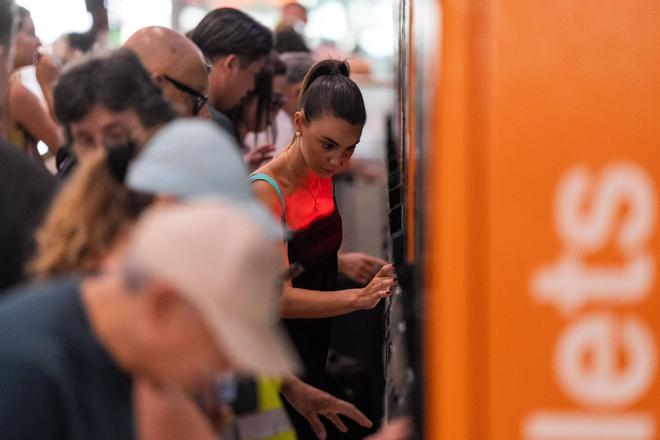 Rodalies vuelve a ser de pago desde este sábado tras recuperar el 96% del servicio