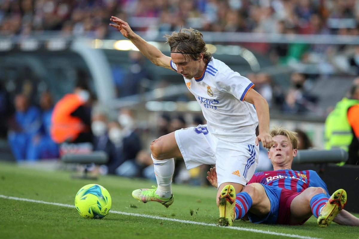 Luka Modric, en un clásico ante el FC Barcelona.