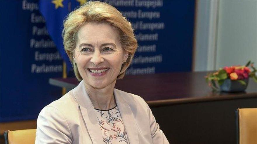 La toma de posesión de Von der Leyen se aplaza al menos a diciembre