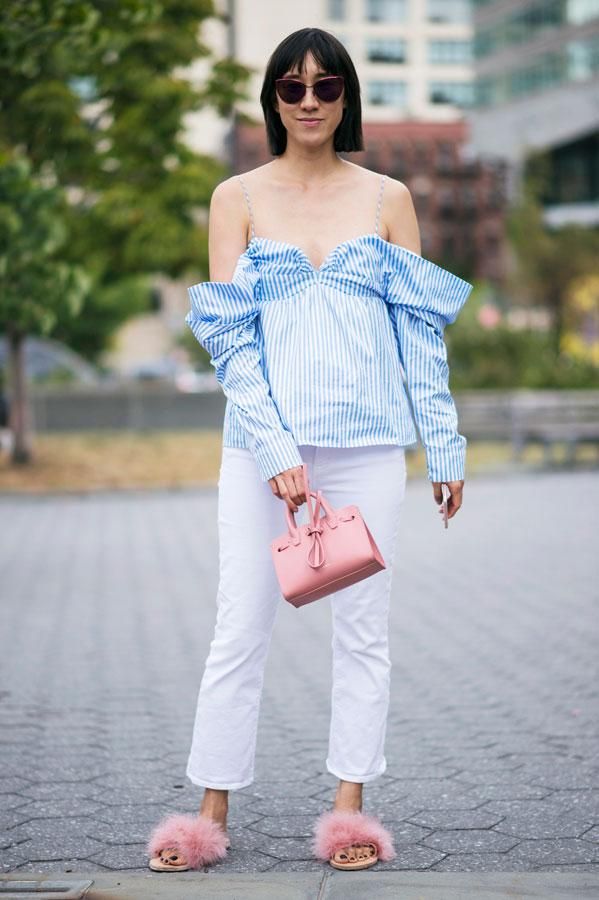 Escote 'off the shoulders' más pantalones