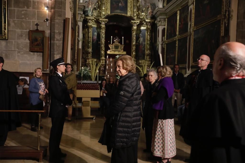 Jueves Santo en Palma: La Reina Sofía espera en la Sang la salida del Crist