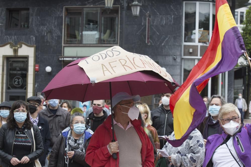 Concentración antirracista en Oviedo