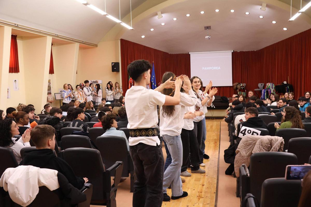Proyecto "Las Mascaradas" en eI IES Universidad Laboral