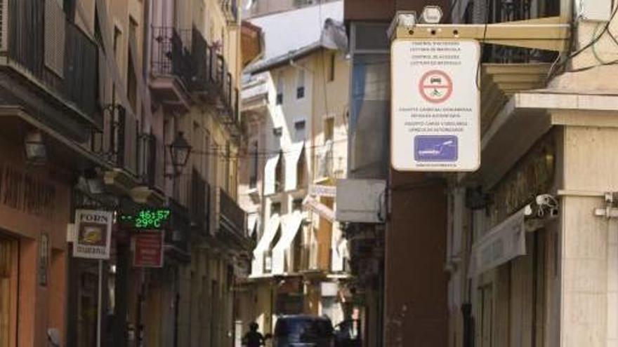 Los semáforos con lector de matrícula instalados en Sant Francesc se activarán hoy.