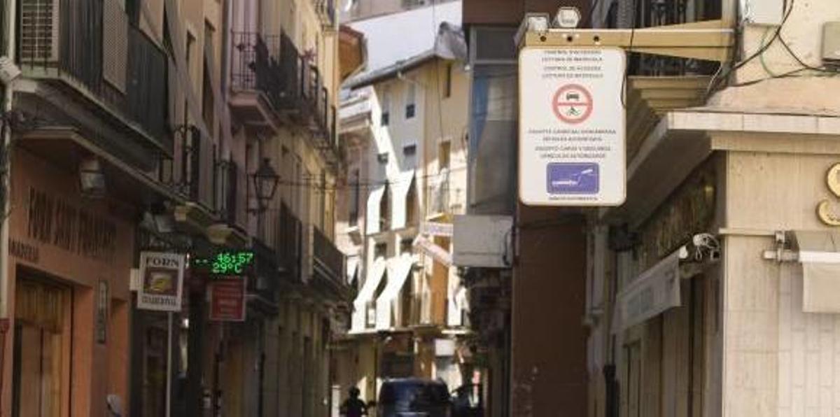 Los semáforos con lector de matrícula instalados en Sant Francesc se activarán hoy.