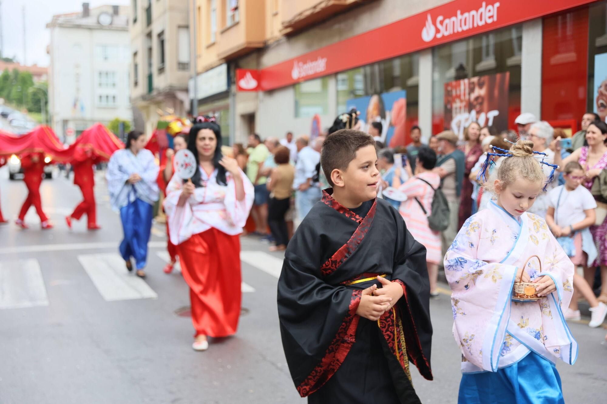 EN IMÁGENES: El desfile de carrozas por las fiestas del Carmen de Luancoi