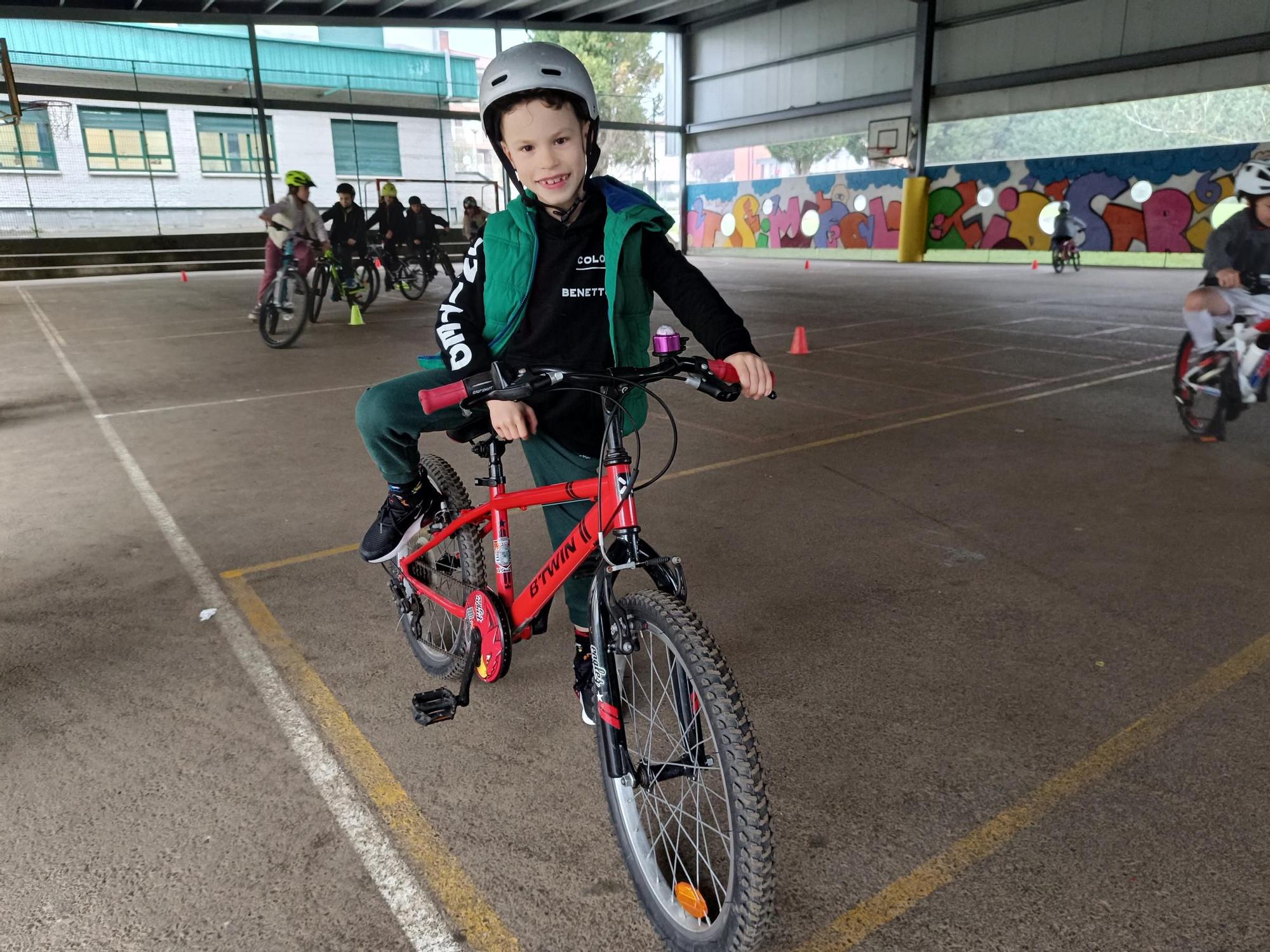 Pasión sobre ruedas: la extraescolar de ciclismo en el colegio de La Fresneda