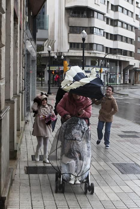 Lluvia y viento para despedir el año en Asturias
