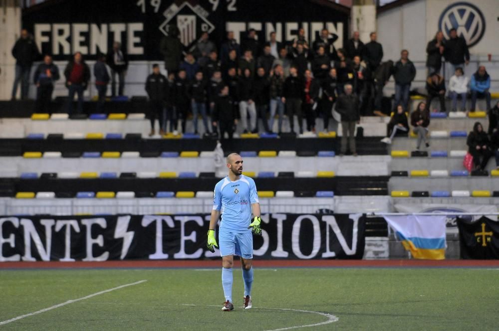 El partido entre el Caudal y el Coruxo, en imágenes