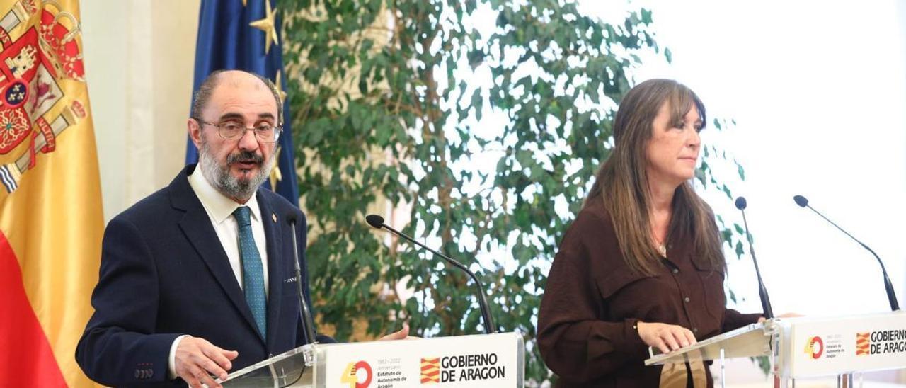 Javier Lambán y Sira Repollés han explicado el nuevo pliego del transporte sanitario en Aragón, tras el Consejo de Gobierno.