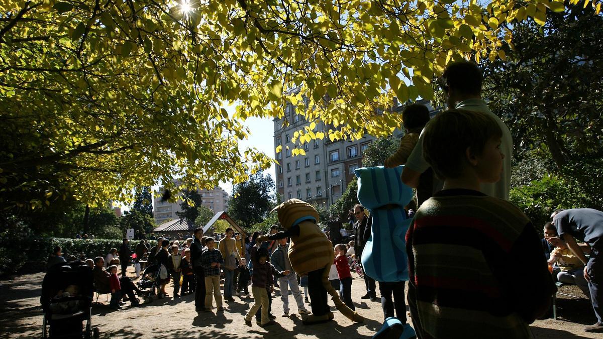Celebración de la 'Fiesta del Otoño' en un parque de Barcelona