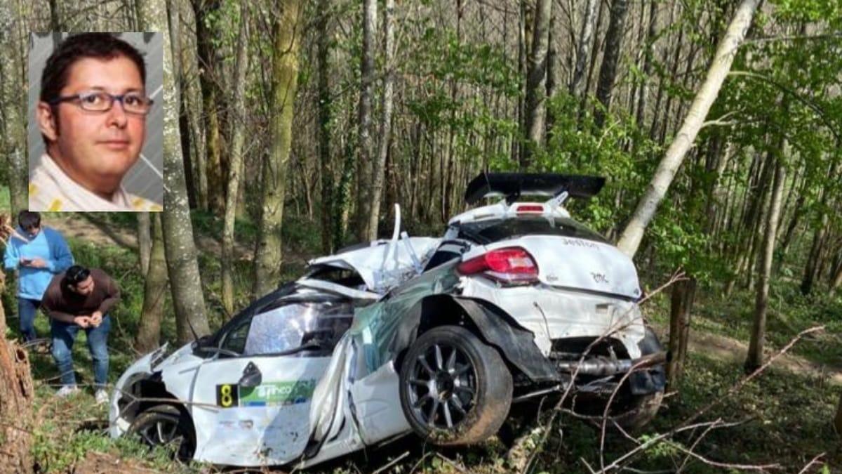 Tragèdia en un ral·li d’Astúries: dos morts a l’estampar-se contra un arbre el cotxe amb què competien