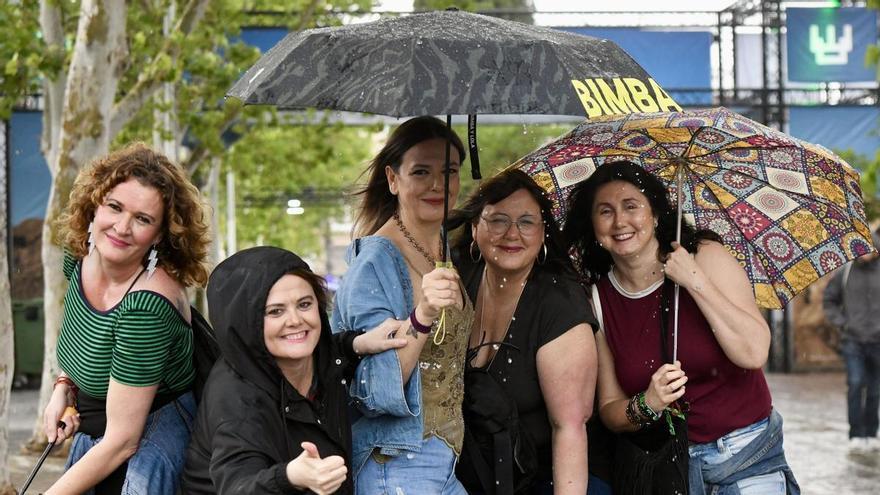 Las mejores imágenes del Warm Up y el concierto 'Perdón' durante este viernes.