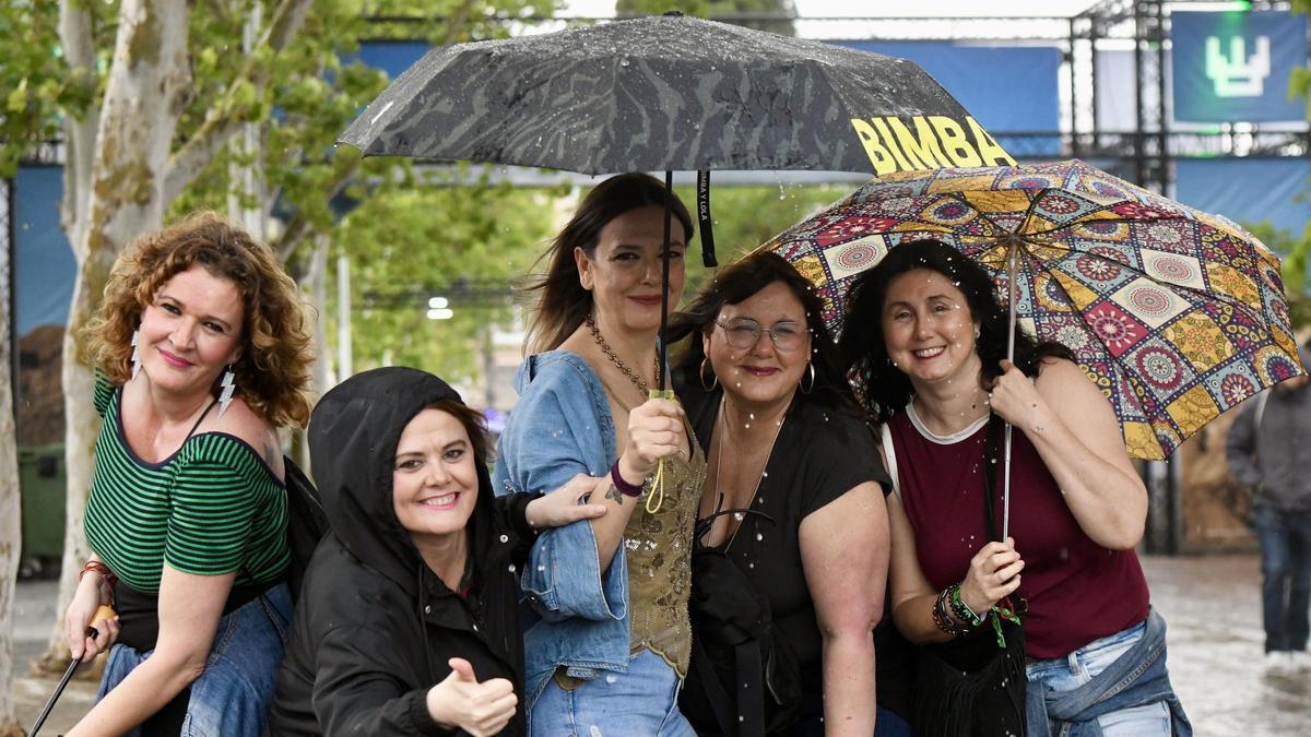 Las mejores imágenes del Warm Up y el concierto 'Perdón' durante este viernes.