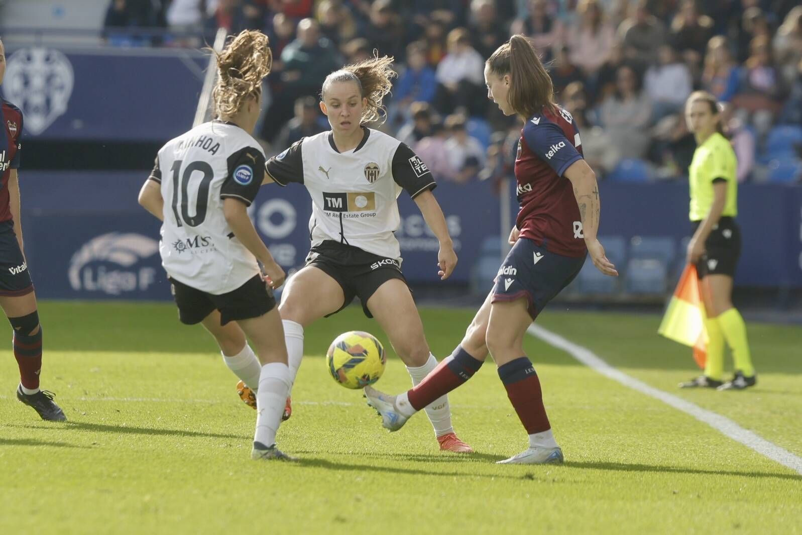 Las mejores fotos del Levante - Valencia de LaLiga F