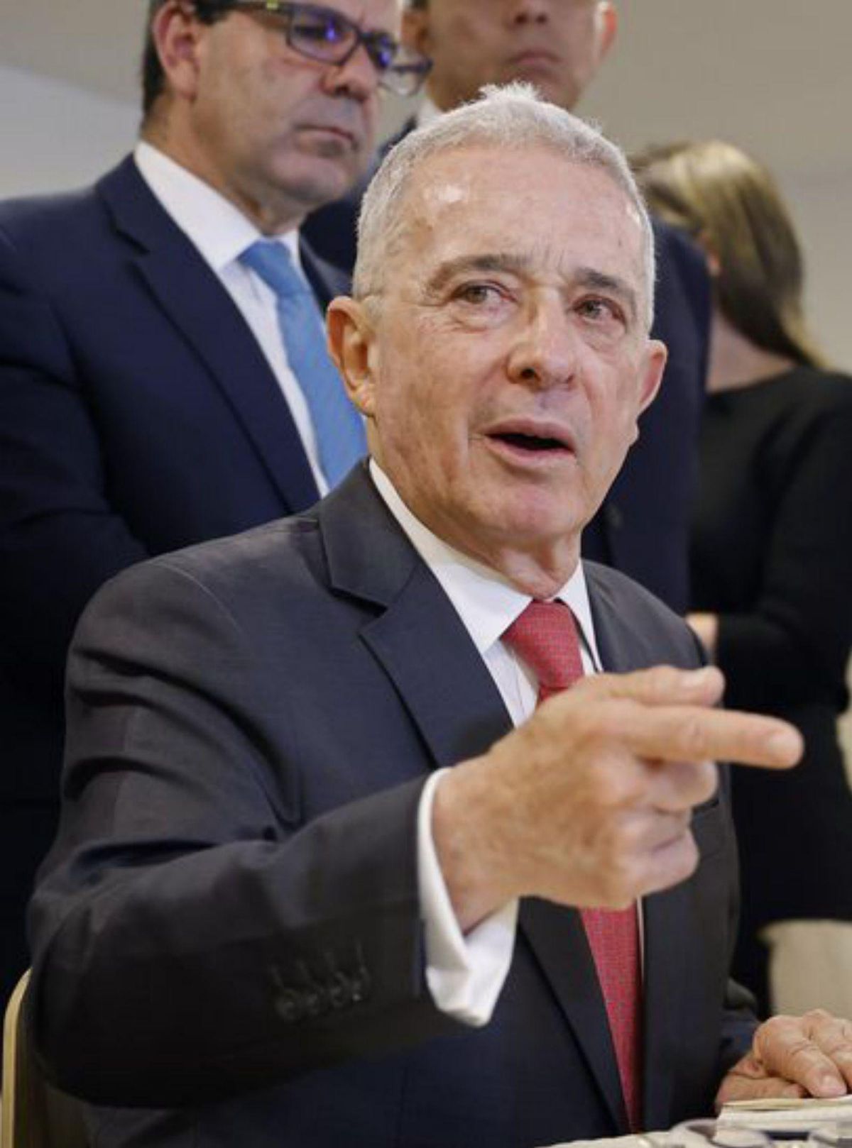 El Tribunal Suprem de Bogotà allibera l’expresident Álvaro Uribe El Tribunal Suprem de Bogotà allibera l’expresident Álvaro Uribe
