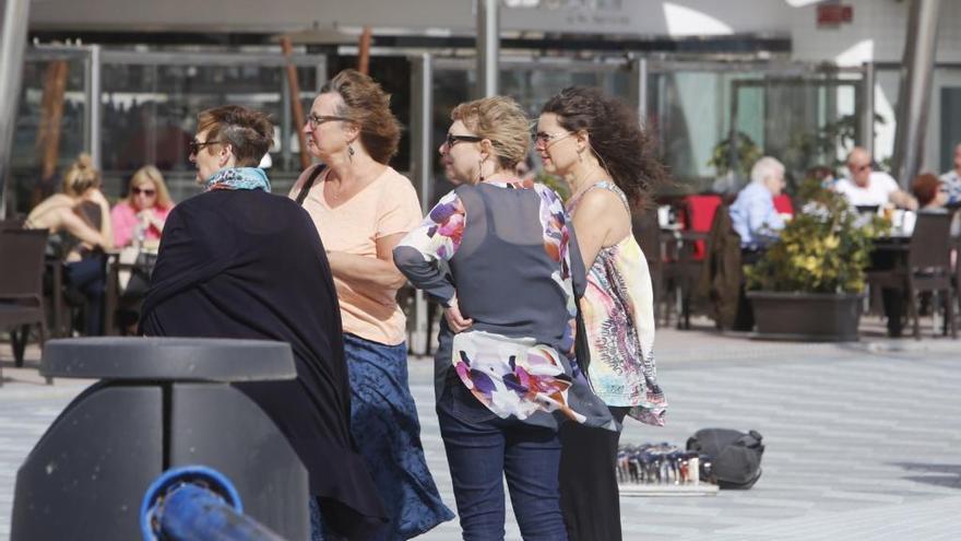 El temporal de viento deja rachas de 60 km/h en Alicante pero remite esta tarde