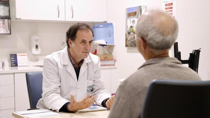 Eduardo Agüera, neurólogo de Córdoba: "Esperemos que pronto el Reina Sofía cuente con un biomarcador en sangre para diagnosticar el alzhéimer en fase inicial"