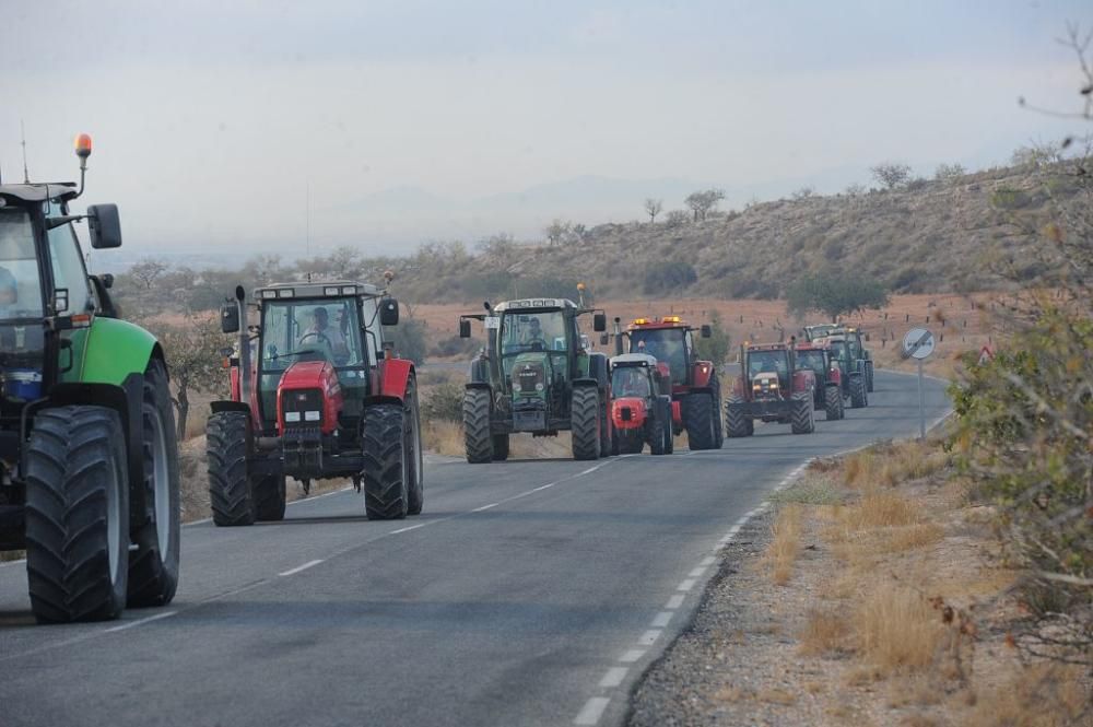 La protesta de agricultores a su paso por el Garru