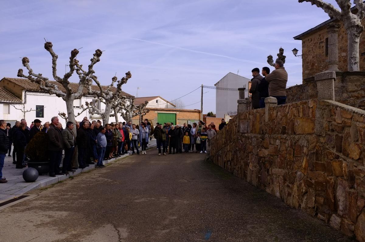 Otro momento de la consulta en Burganes.
