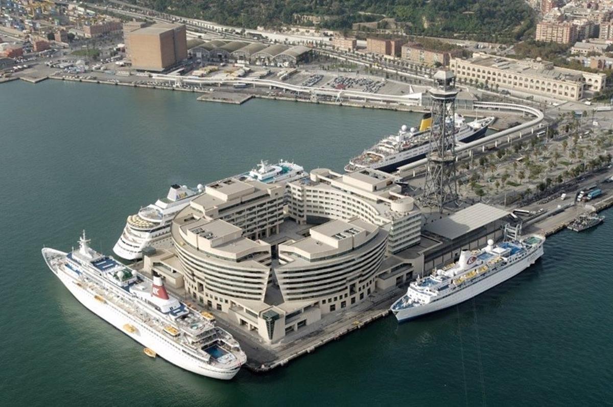 Competència posa condicions a la compra de la Terminal Ferry de Barcelona (TFB) pel grup Grimaldi Competència posa condicions a la compra de la Terminal Ferry de Barcelona (TFB) pel grup Grimaldi