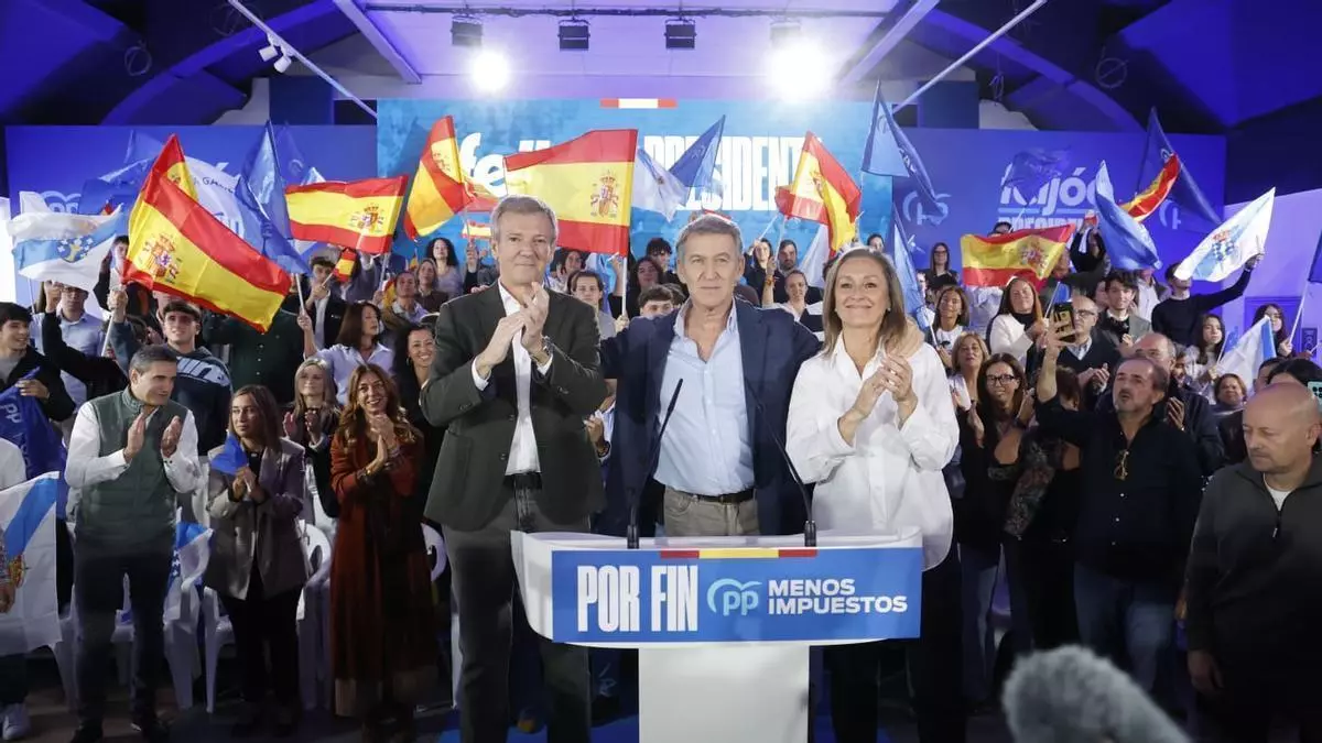 Alberto Núñez Feijóo asegura desde Vigo que el Gobierno de Sánchez "pagará por todo" y pone su gestión en Galicia como aval: "El PP conseguirá el cambio que España necesita"