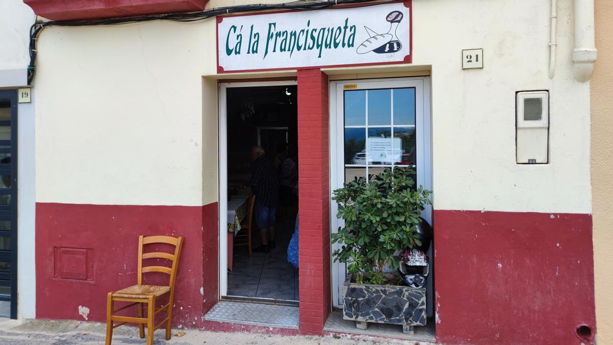 Fachada del restaurante Ca la Francisqueta.