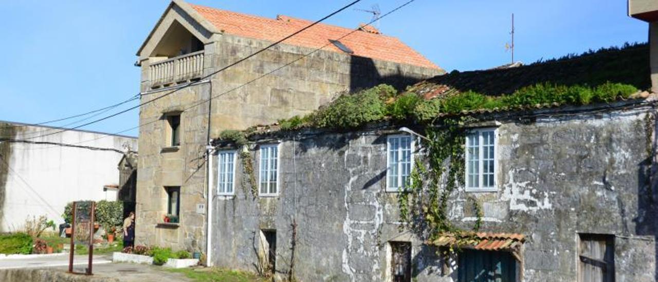 La vivienda, situada en Pescadoira y justo frente al mar. |   // G.NÚÑEZ