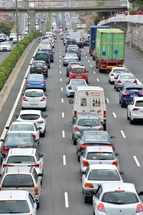 COLAS ACCIDENTE CAMIÓN OJOS DE GARZA