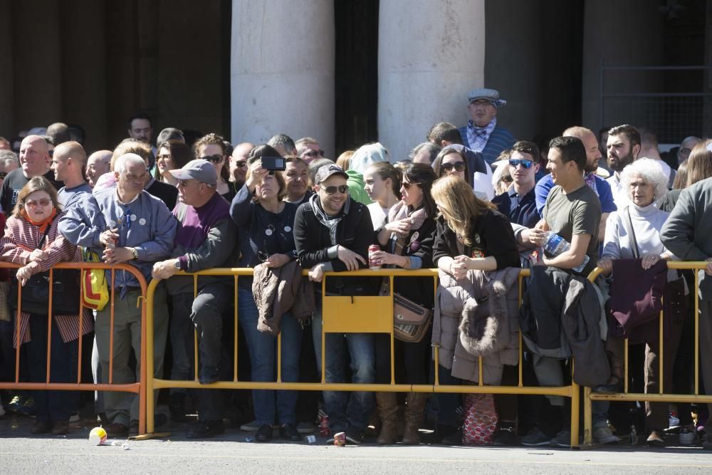 Búscate en la mascletà del 11 de marzo