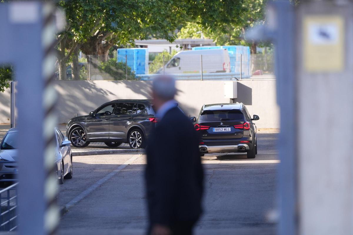 El cotxe de Jordi Pujol entrant a l'Audiència Nacional aquest dilluns a San Ferando de Henares