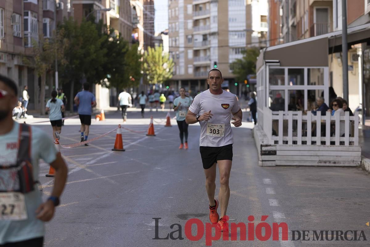 Carrera '10K Assota por ti' en Caravaca (salida y giro primera vuelta)