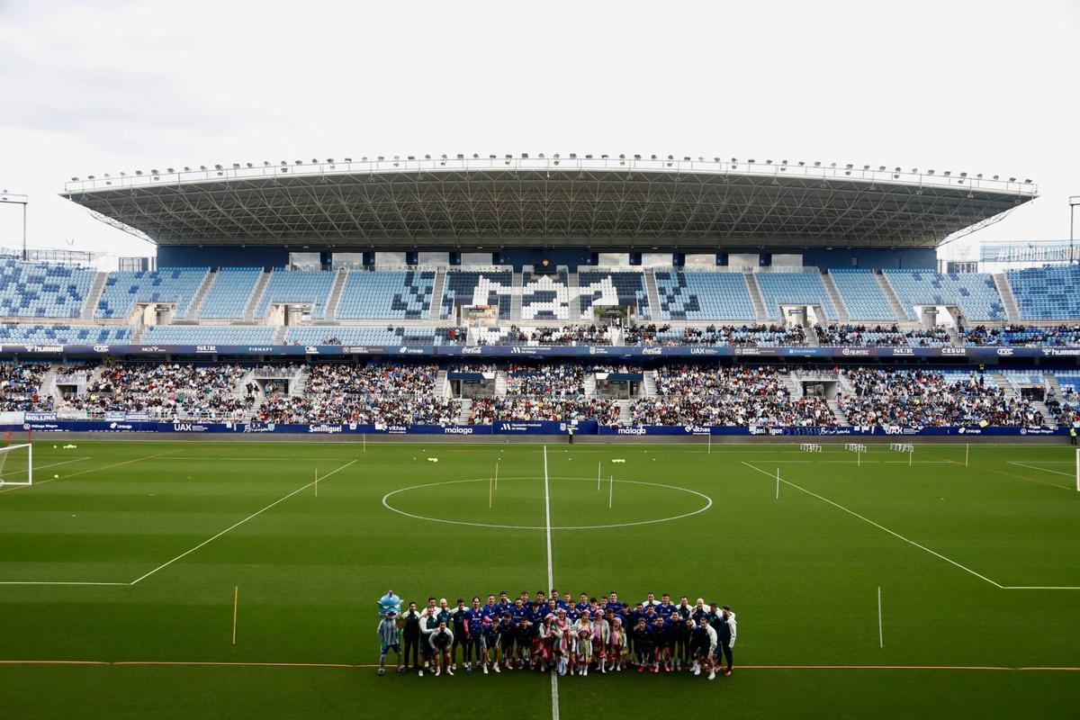 Entrenamiento a puerta abierta al que han asistido 9.000 aficionados