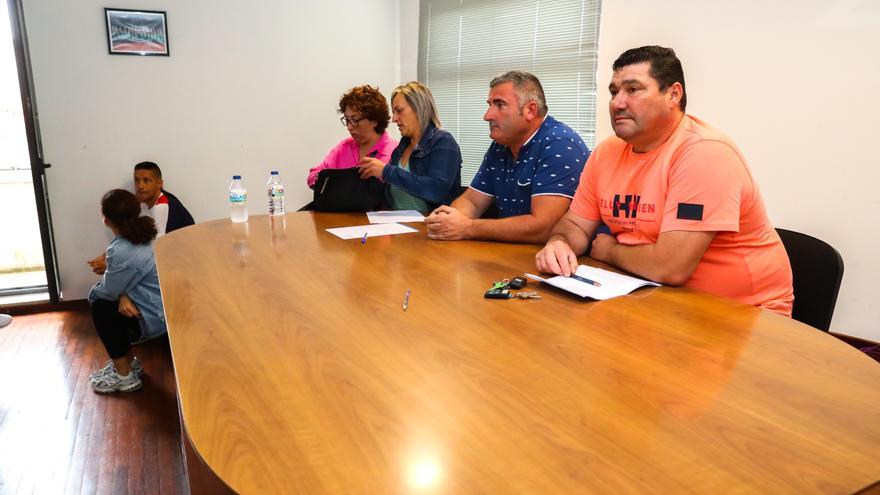 Los críticos del pósito cambadés aseguran haber convocado antes la asamblea de cuentas