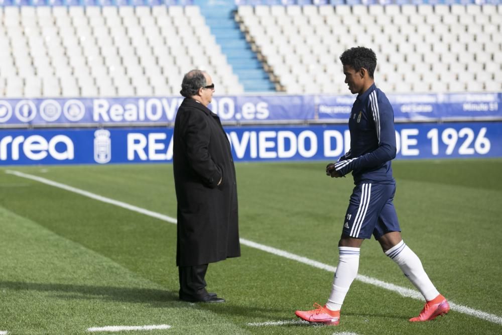 Entrenamiento del Real Oviedo de fútbol en el Carl