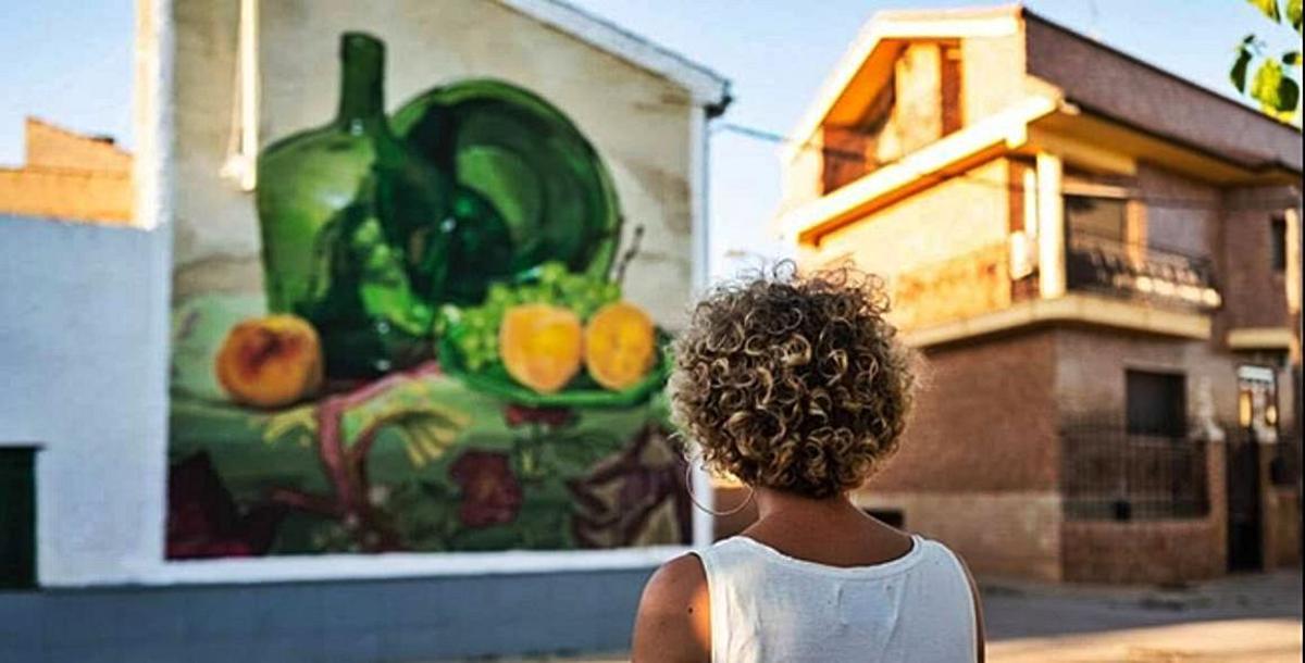 Se realizó una visita guiada por los murales realizados dentro del festival. |