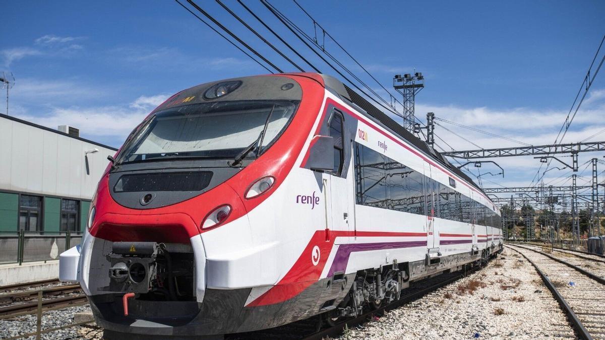 Uno de los trenes de Civia que se incorporan a la red valenciana de Cercanías.
